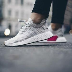 Hi! 🤗Welcome to my closet on Poshmark!